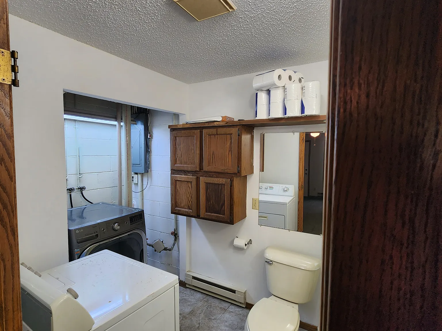 3 bed, 1200 sqft, $1,500 — Photo 3