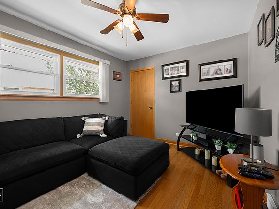 5th image of 444 S Prospect Ave