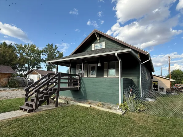 19 8th Ave NE, Choteau, MT 59422