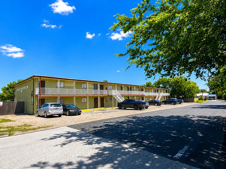 Highlander Apartments — Photo 14