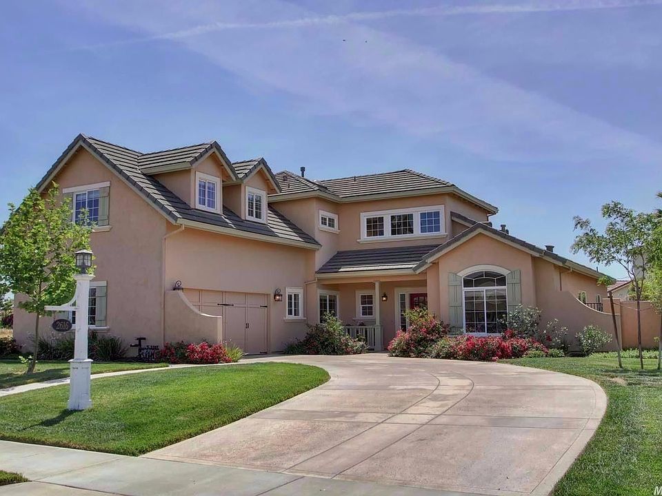 1st image of 2616 Centennial Dr