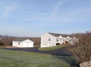 53 Riley Rose Ln, Honesdale, PA 18431