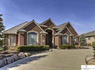 2022 S 190th Cir, Omaha, NE 68130