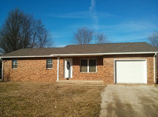 6 Hemlock Dr, Washington, IN 47501