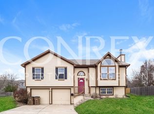 116 Laramie Dr, Raymore, MO 64083
