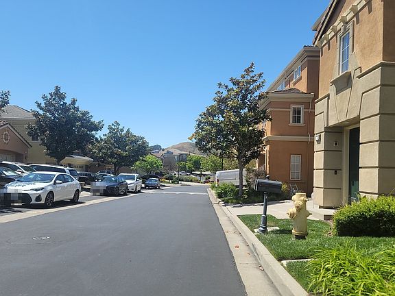 5th image of 38 Viola St