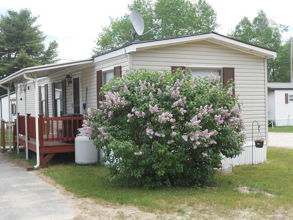 1st image of 12 Robin Ln