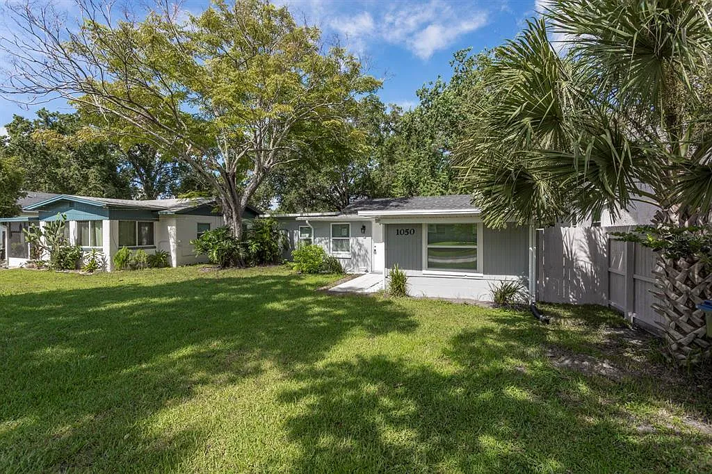 2 bed, 2.0 bath, 1288 sqft, $3,300 — Photo 3