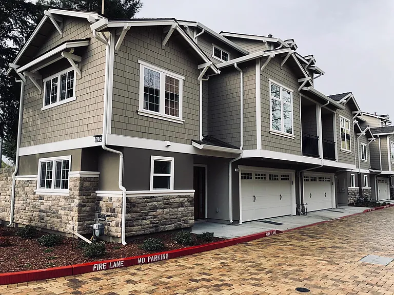 2233 Ida Dr — Photo 4