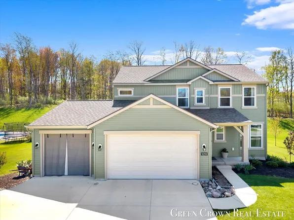 9299 Sunset Ridge Dr, Rockford, MI 49341