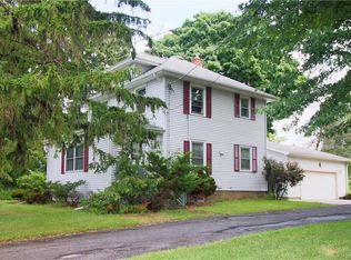 4059 Hartland Rd, Gasport, NY 14067