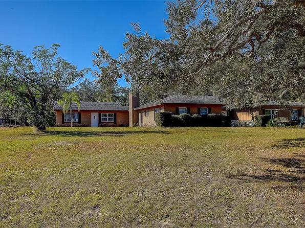 10525 Hilltop Dr, New Port Richey, FL 34654
