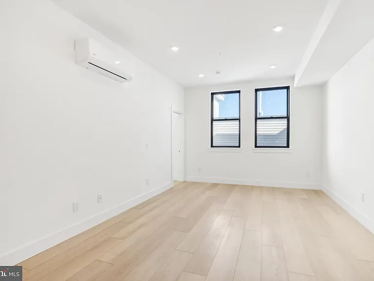 2406 Frankford Ave #12 — Photo 14