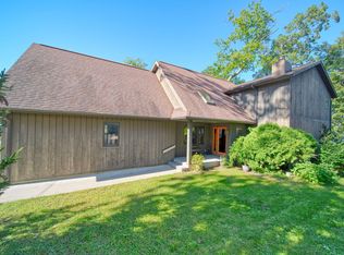 1416 Eagle Point Rd, Clarklake, MI 49234