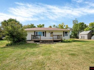 9427 330th Ave, Blue Earth, MN 56013