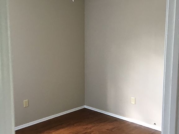 Bedroom, new light/fan