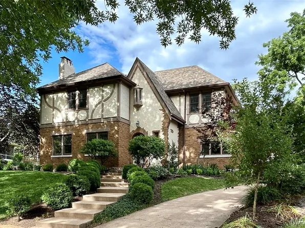 708 Audubon Dr, Saint Louis, MO 63105