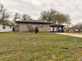 1300 Juniper Cir, Midwest City, OK 73110