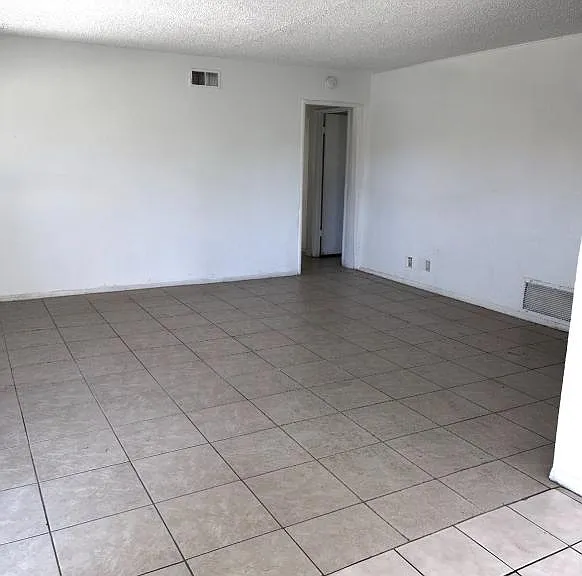 38532 33rd St E — Photo 4