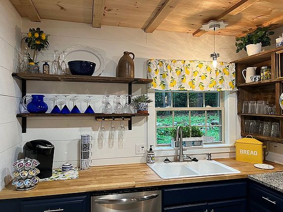 Butcher block & granite coun