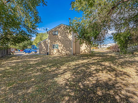 5th image of 560 N Sparn Ct #2B-1Ba-1006Sqft