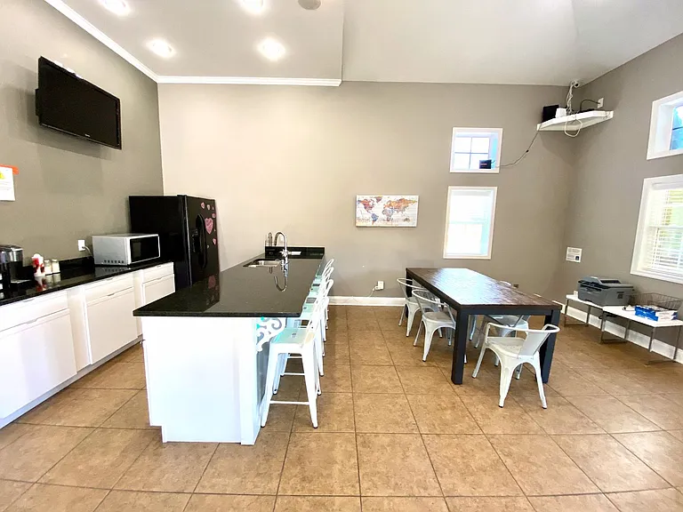 11 Maverick Dr — Photo 23