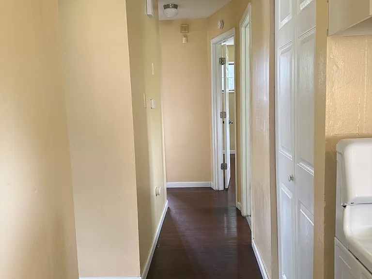7727 Paddington Dr — Photo 11