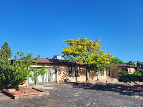 1704 Red Rock Dr, Gallup, NM 87301