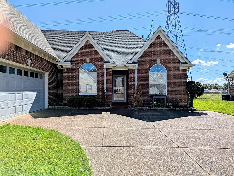 1st image of 2644 Plum Creek Dr