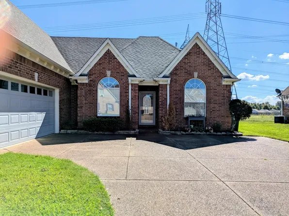 2644 Plum Creek Dr, Cordova, TN 38016