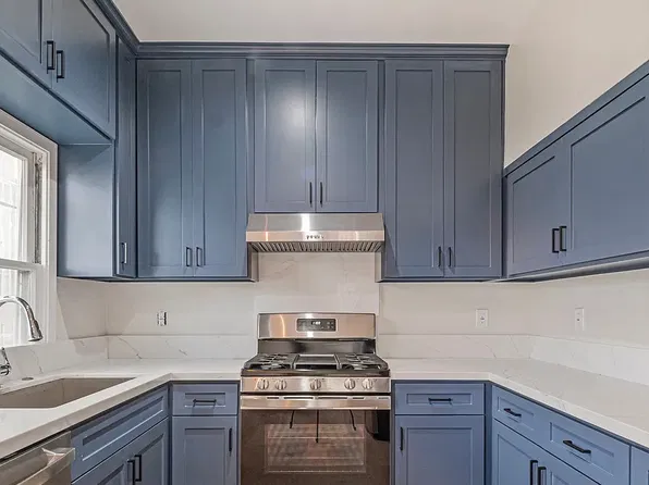 2376 Portland St #5, Los Angeles, CA 90007