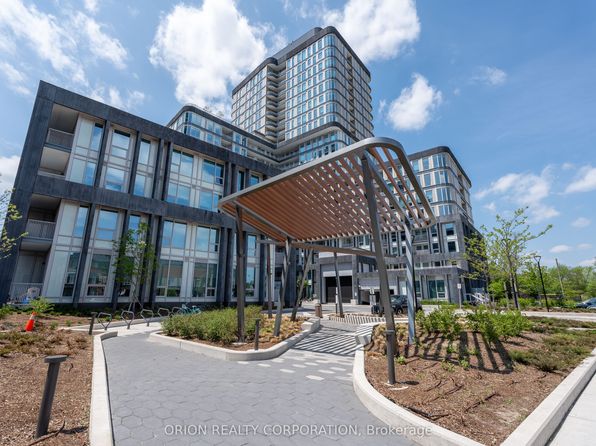 3240 William Coltson Ave #308, Oakville, ON L6H 0W9