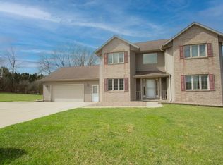 1306 Allermann Dr, Watertown, WI 53094