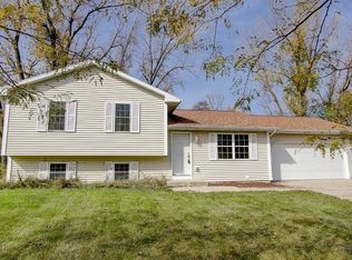 255 Maggilu Ct, Jefferson, WI 53549