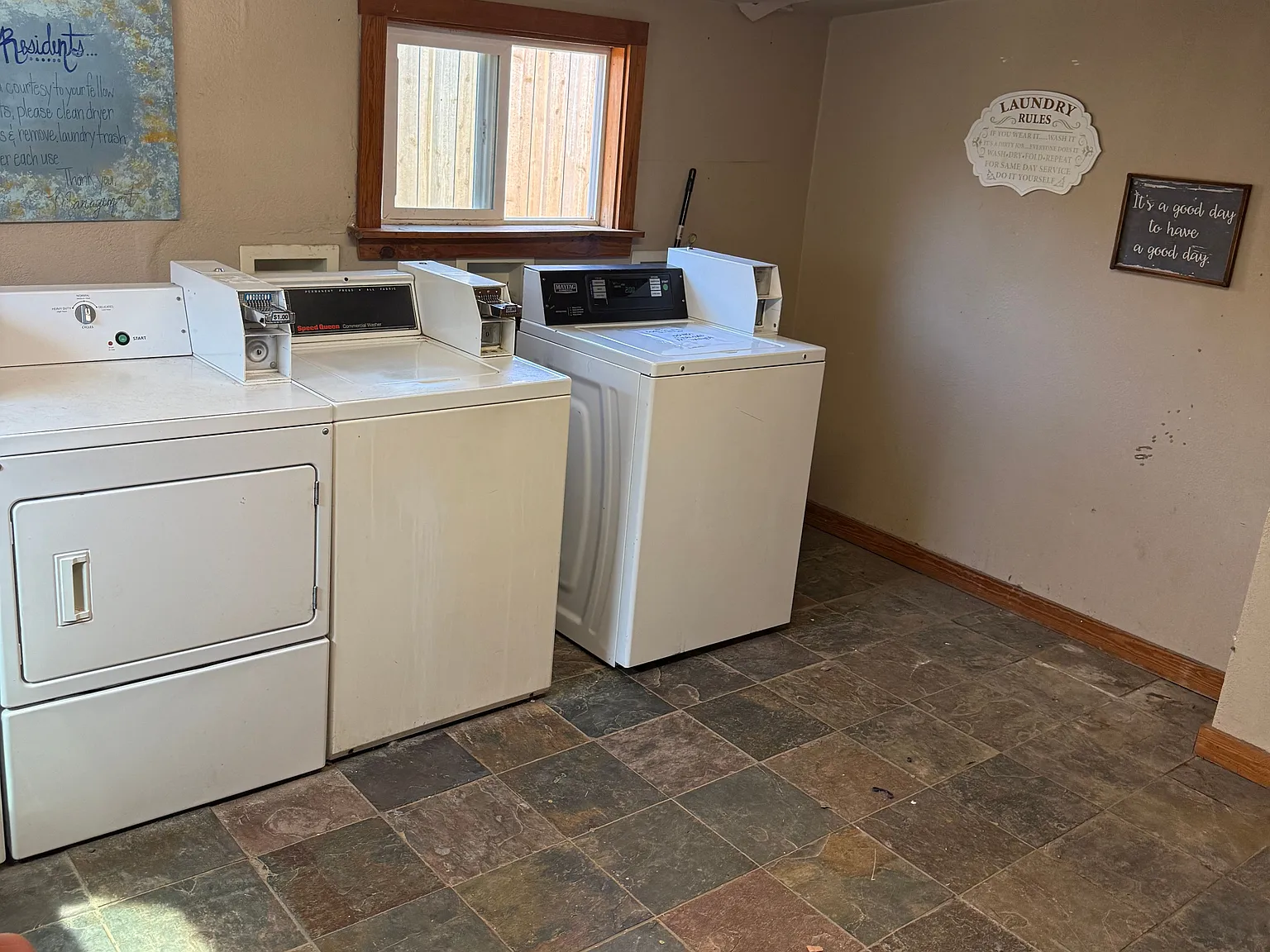 1 bed, 450 sqft, $1,000 — Photo 3