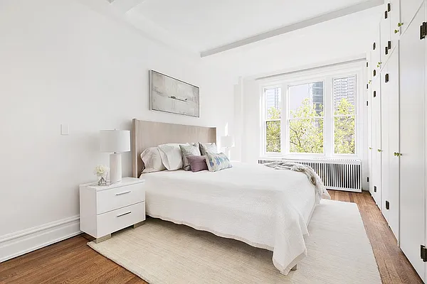 Sold by Compass | media 16