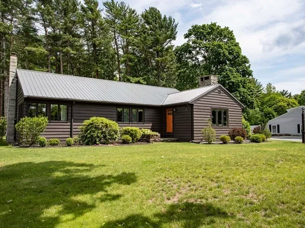 506 Mattakeesett St, Pembroke, MA 02359