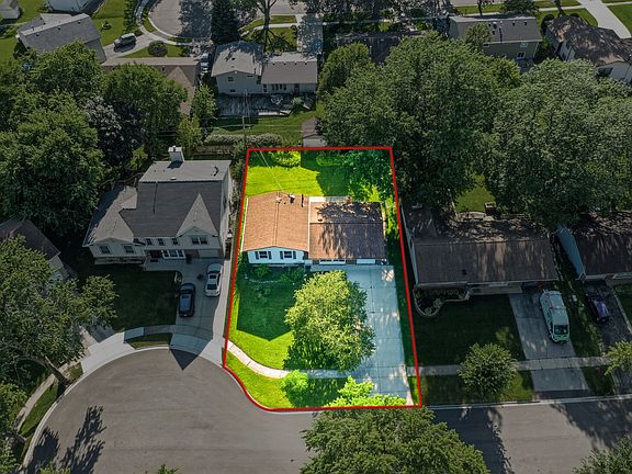 3rd image of 7798 Asbury Cir S