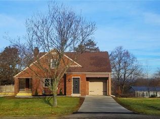 2308 Clayton Rd, Beaver Falls, PA 15010