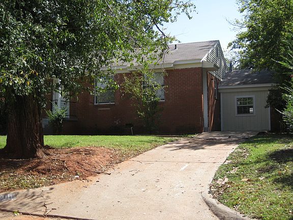 2nd image of 1208 NE 43rd St