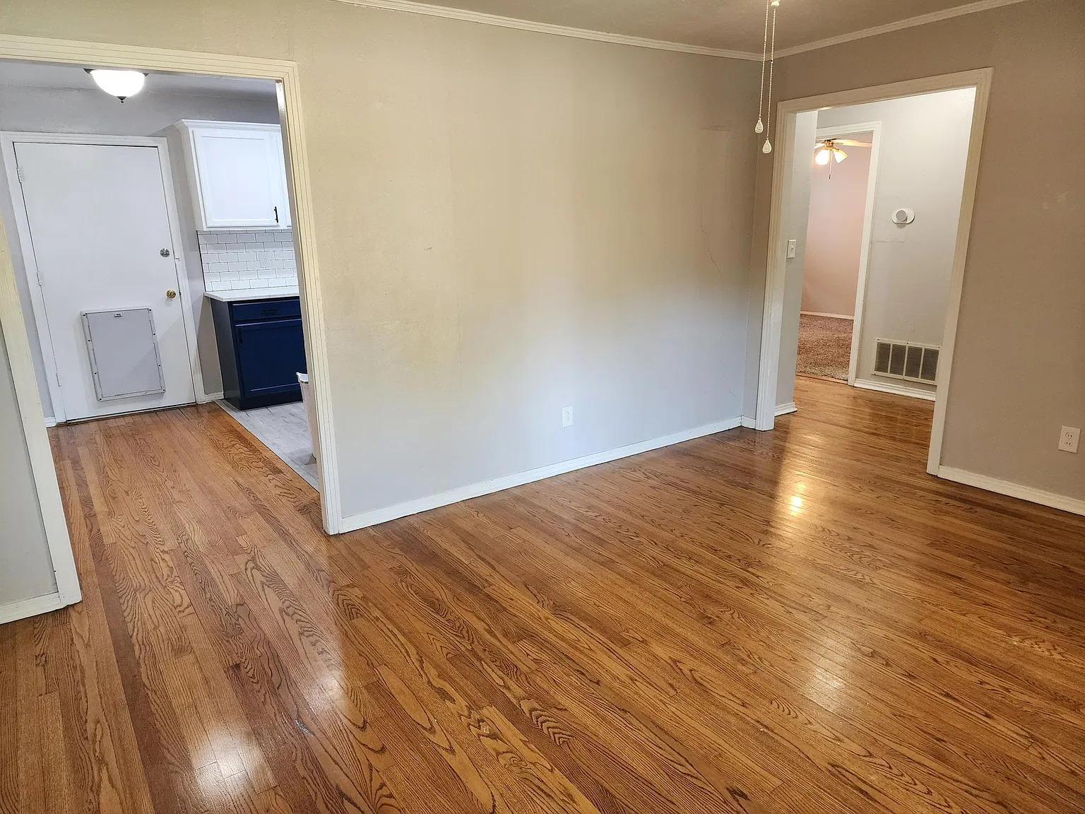 2 bed, 825 sqft, $1,100 — Photo 3