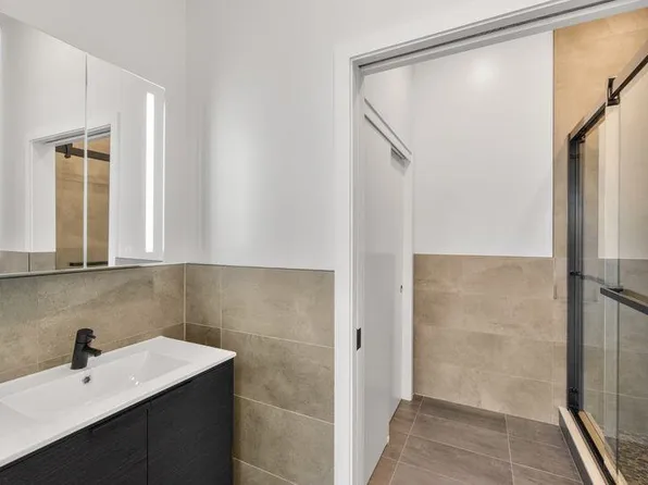 952 Broadway image 13 of 22