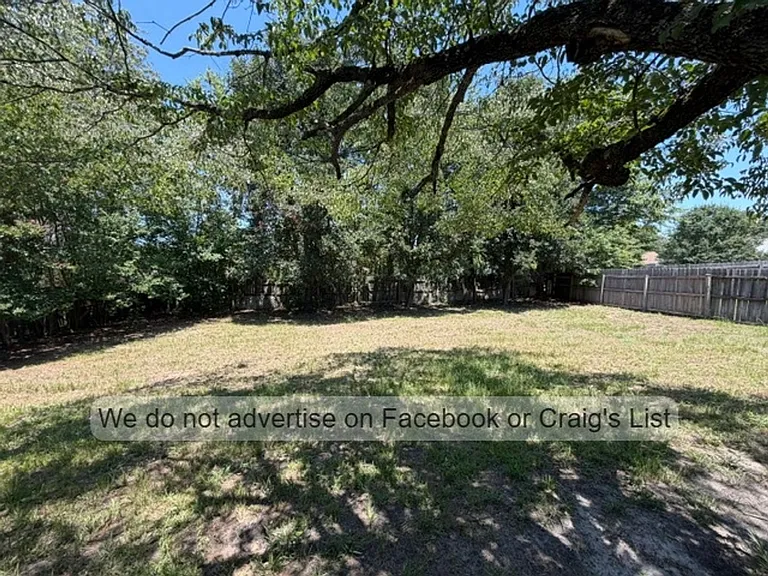 6858 Marlowe Dr — Photo 13