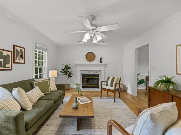 15 Gray Fox Ct, Durham, NC 27713