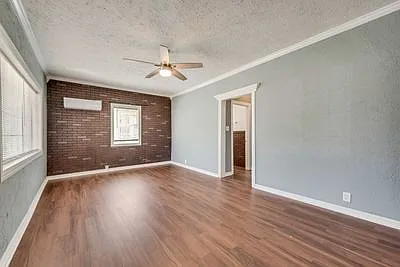 3 bed, 2.0 bath, 1222 sqft, $1,400 — Photo 2