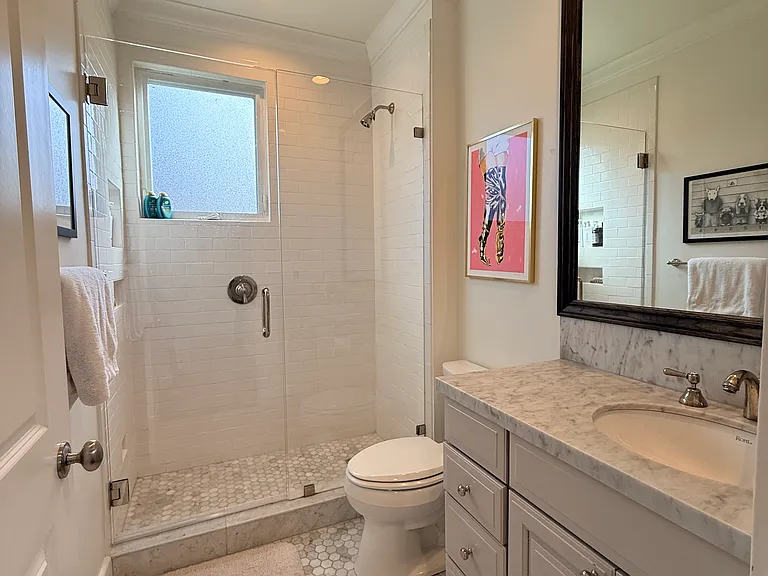 7 Locust Ave — Photo 13