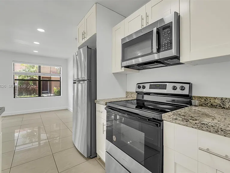 15560 SW 104th Ter #6112 — Photo 12