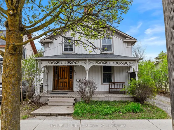 667 George St N, Peterborough, ON K9H 3S7