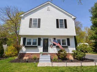 738 N Main St, Raynham, MA 02767