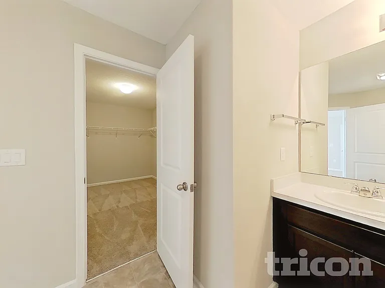 1610 Liberty Tree Pl — Photo 23